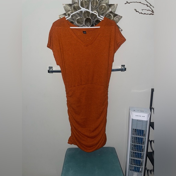 Orange Dress - Picture 1 of 3